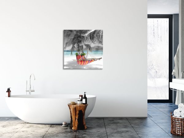 Bunte Hängematte am Traumstrand B&W Detail, Glasbild Quadratisch Jetzt online – Bild 4