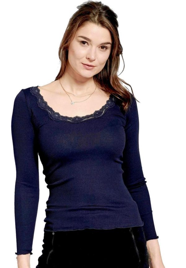 Langarmshirt mit Spitze Im Angebot – Bild 4